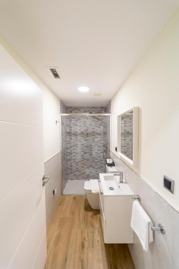 Apartamentos San Lazaro 산티아고데콤포스텔라 외부 사진
